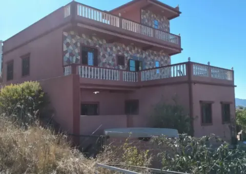 Maison avec terrain à vendre à El Mansoura, Ksar El Majaz - 2 000 m² (120 m² bâtis)